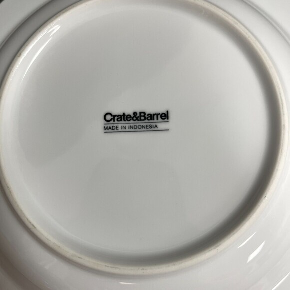 Crate & Barrel Rimmed Bowls Pasta Soup Cereal All White 8 7/8" Lot of 3 - Picture 6 of 8